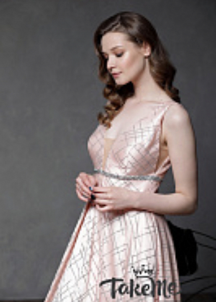 Прокат платья Розовое макси с  декоративным поясом с камнями для фотосессии и мероприятия в Томске