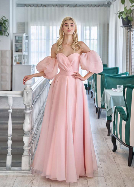 Розовое макси с буфами платья для фотосессии и мероприятия в Москве