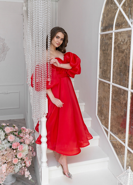 Прокат платья Красное миди с буфами для фотосессии и мероприятия в Томске