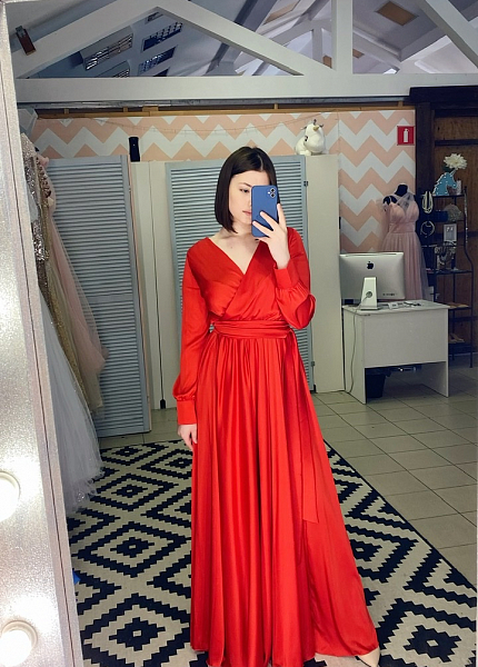 Красное платье халат платье для фотосессии и мероприятия в Томске